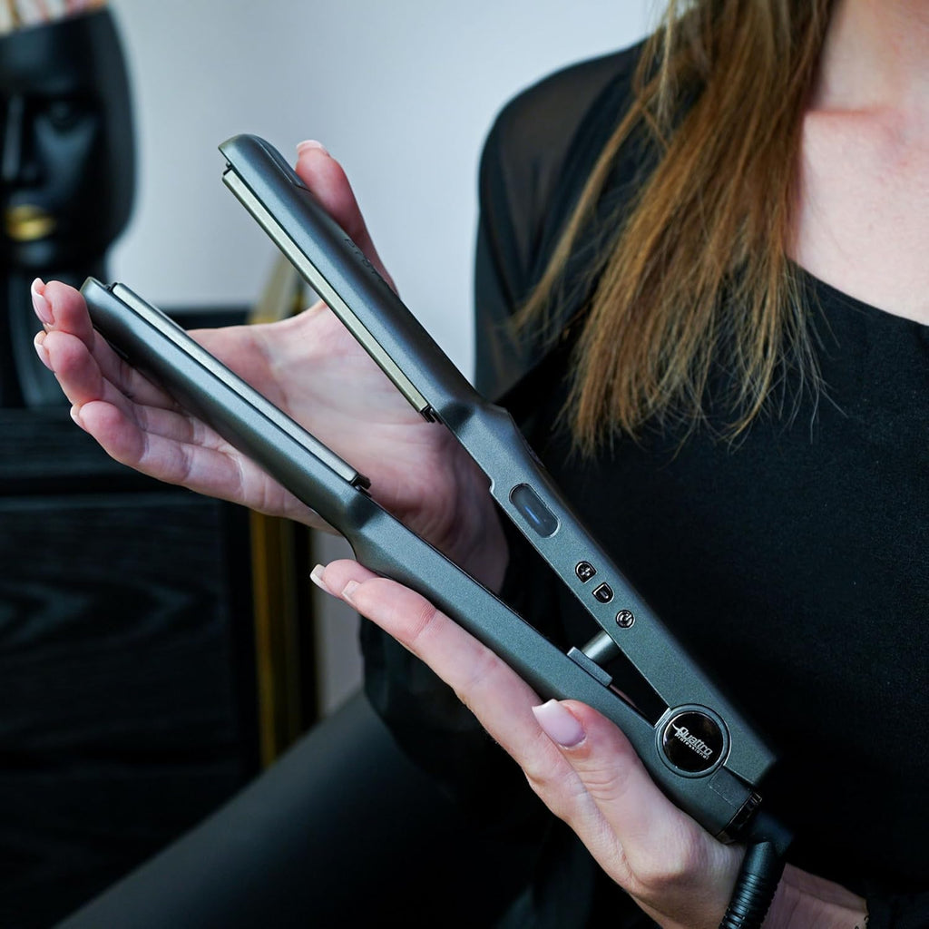 Quattro Professional Kera Straightener WIDE 220V–240V