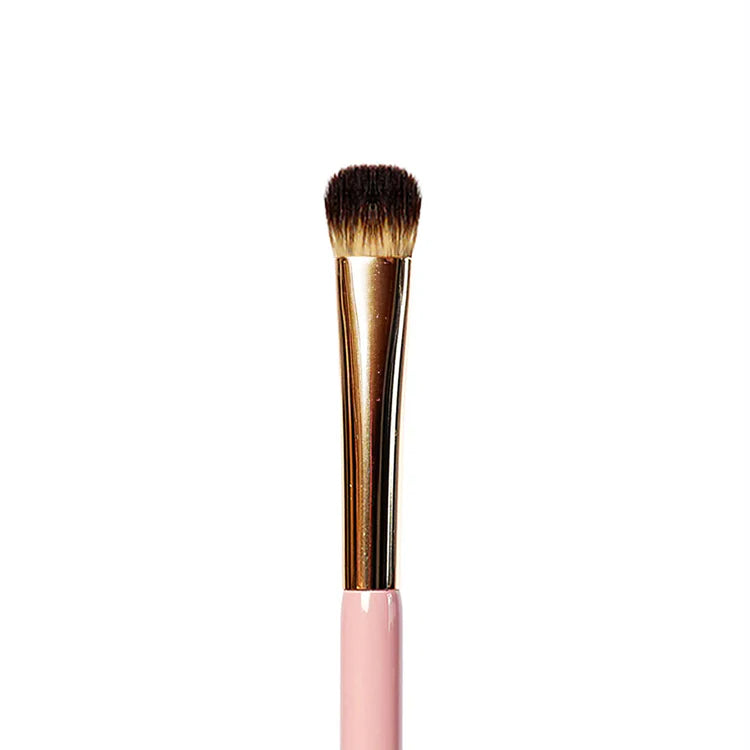 SKIN Story Flat Technical Eyeshadow Brush.